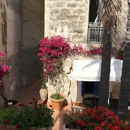 Baglio Del Piffero 法维尼亚纳